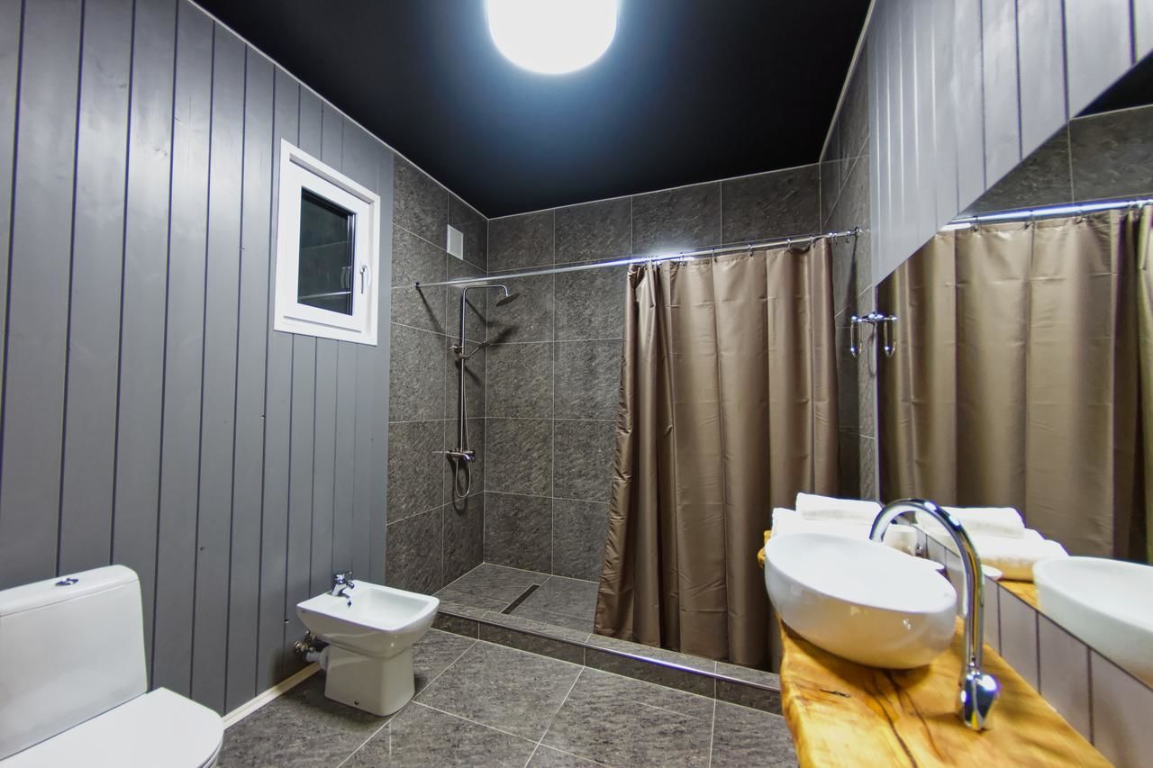Отель Captain Black Hotel Пицунда-18